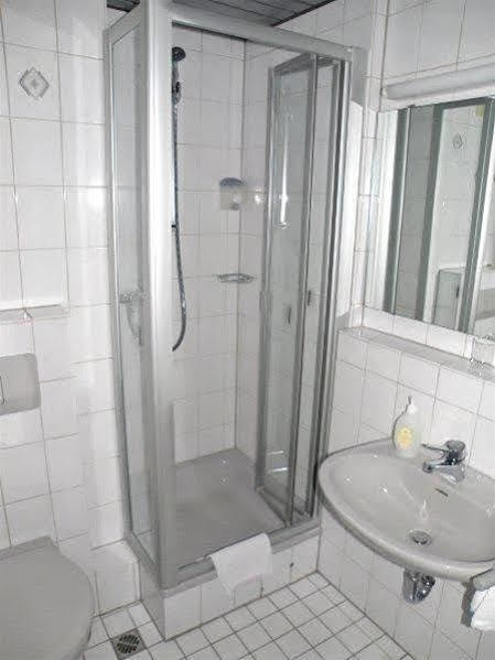 Hotel Borger Frankfurt am Main Bagian luar foto